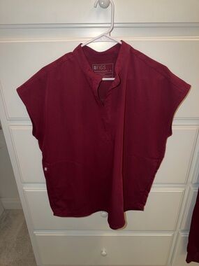 Figs rafaela scrub set - burgundy